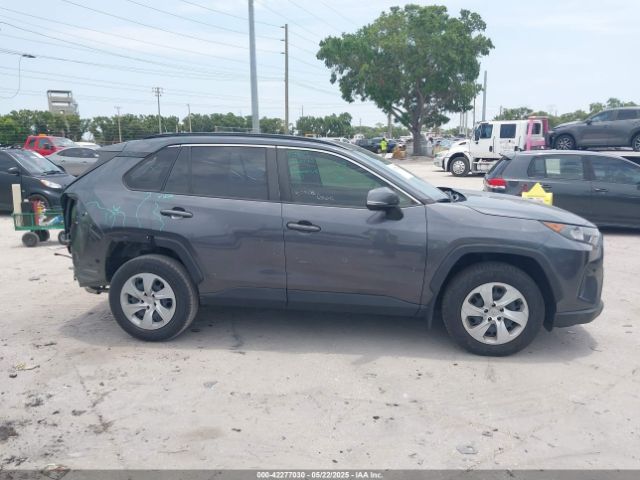 JTMK1RFV5KD006076 Toyota RAV4 LE