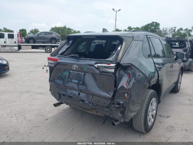 JTMK1RFV5KD006076 Toyota RAV4 LE
