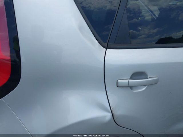 KNDJN2A25G7875898 KIA Soul
