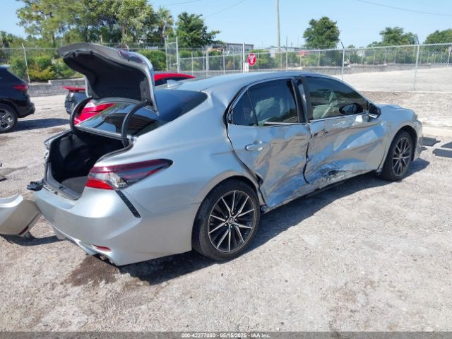 4T1G11AK5MU537913 Toyota CAMRY SE