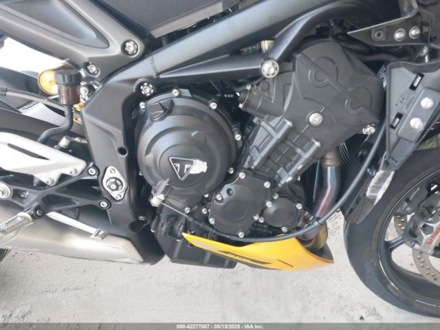 2024 TRIUMPH MOTORCYCLE STREET TRIPLE SMTA614K9RTBK2098 Photo 7