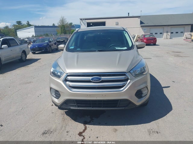 1FMCU9GD4HUB93896 Ford ESCAPE SE