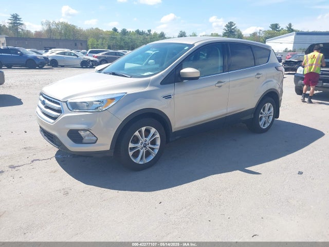 1FMCU9GD4HUB93896 Ford ESCAPE SE