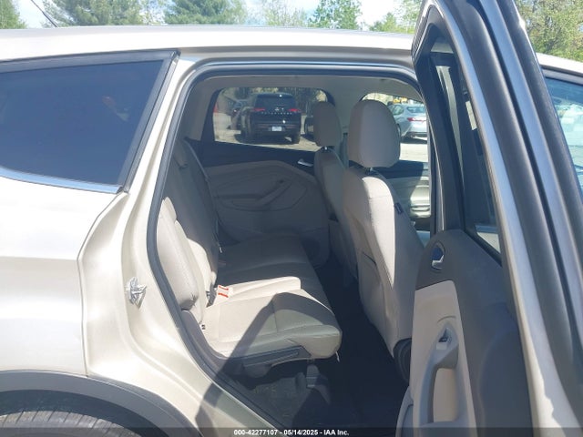 1FMCU9GD4HUB93896 Ford ESCAPE SE