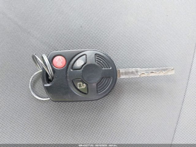 1FMCU0GX5GUA82424 Ford ESCAPE SE