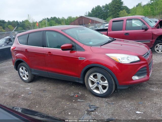 1FMCU0GX5GUA82424 Ford ESCAPE SE
