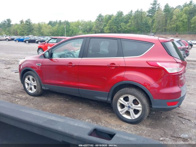 1FMCU0GX5GUA82424 Ford ESCAPE SE