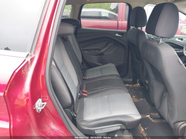 1FMCU0GX5GUA82424 Ford ESCAPE SE