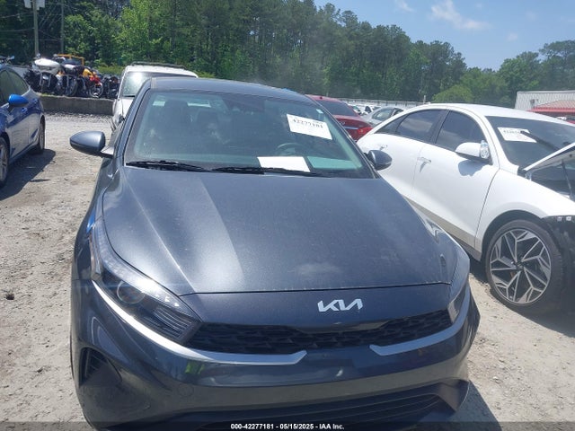 2023 Kia Forte Lxs მანქანა იყიდება აუქციონზე, vin: 3KPF24ADXPE695697, აუქციონის ნომერი: 42277181
