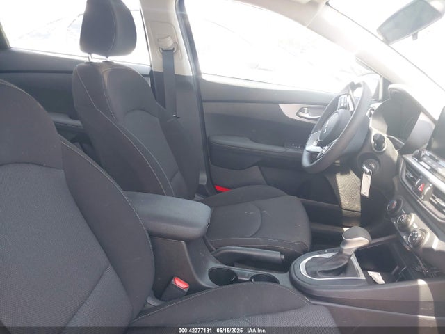 2023 Kia Forte Lxs მანქანა იყიდება აუქციონზე, vin: 3KPF24ADXPE695697, აუქციონის ნომერი: 42277181