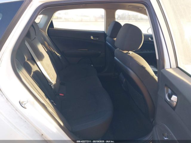5XXGT4L31LG390175 KIA Optima Lx