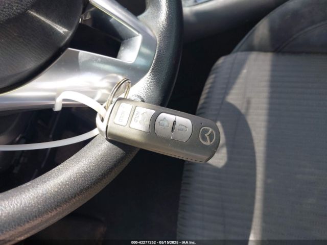 JM1BM1U78G1311190 Mazda Mazda3 I Sport