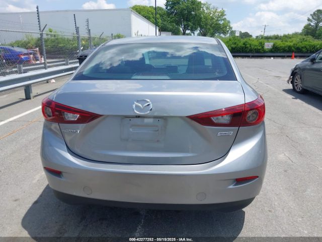 JM1BM1U78G1311190 Mazda Mazda3 I Sport