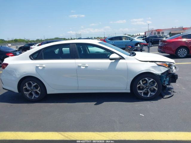 3KPF24AD5KE107312 KIA FORTE FE