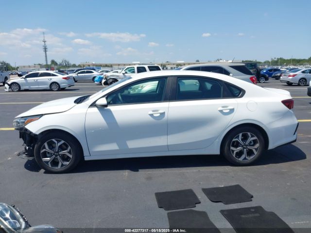 3KPF24AD5KE107312 KIA FORTE FE