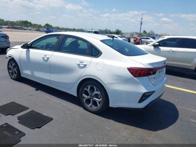 3KPF24AD5KE107312 KIA FORTE FE