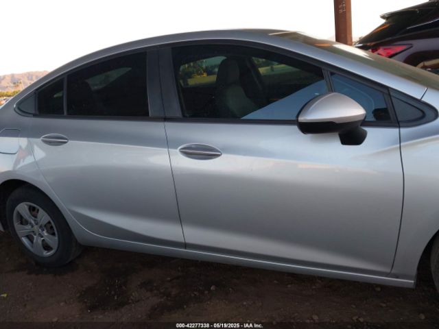 1G1BC5SM5J7152872 Chevrolet Cruze Ls Auto
