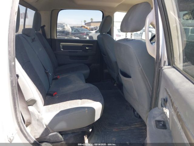1C6RR6TT5HS679339 RAM 1500 Big Horn  4x2 6'4 Box