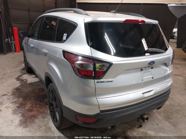 1FMCU9GD0JUD33111 Ford ESCAPE SE
