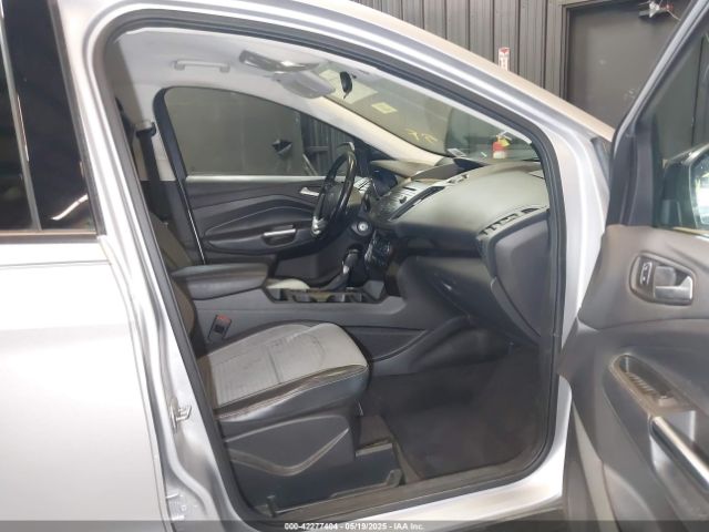 1FMCU9GD0JUD33111 Ford ESCAPE SE