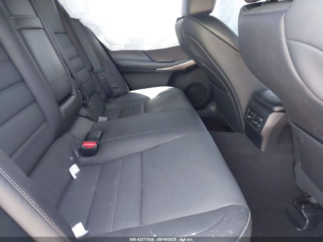 JTHGA1D21L5105892 Lexus IS 300