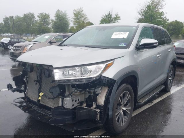 5TDBZRFH9KS975208 Toyota Highlander Le