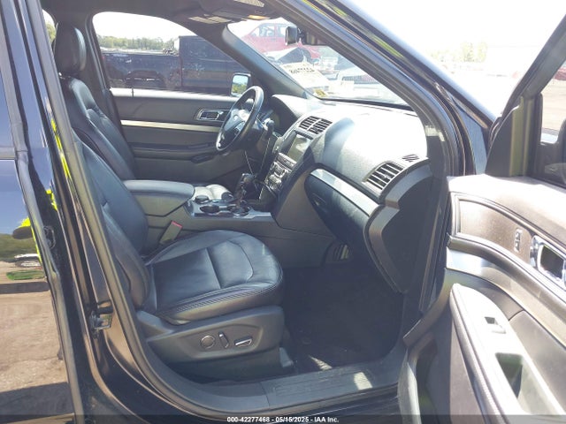 1FM5K8D89JGC38674 Ford EXPLORER XLT