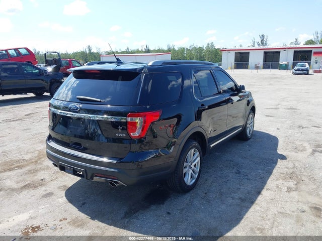 1FM5K8D89JGC38674 Ford EXPLORER XLT