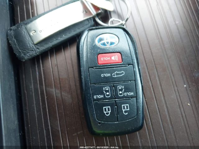 2022 TOYOTA SIENNA 5TDYRKEC0NS120117 Photo 10