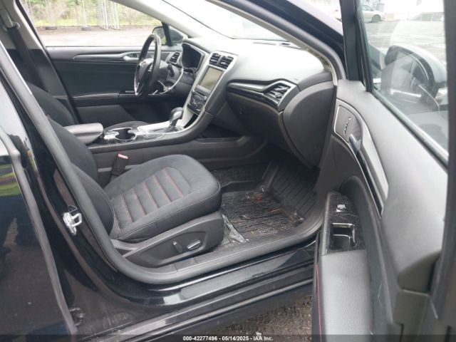 3FA6P0HD2GR286740 Ford FUSION SE