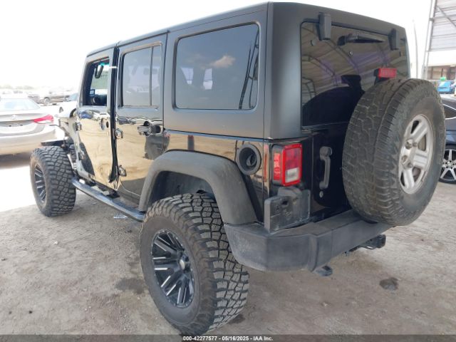 2017 JEEP WRANGLER UNLIMITED 1C4BJWDG5HL508796 Photo 2