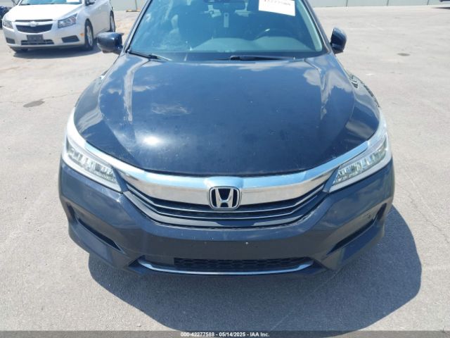 JHMCR6F74HC019590 Honda Accord Hybrid Touring