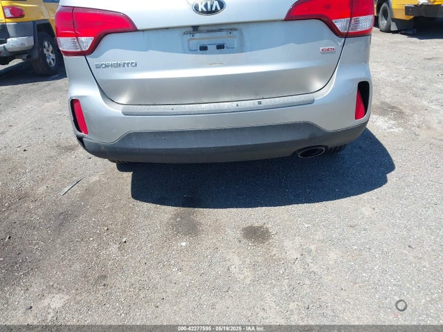 KIA Sorento Lx V6 2015 5XYKT4A79FG572979 Image 12