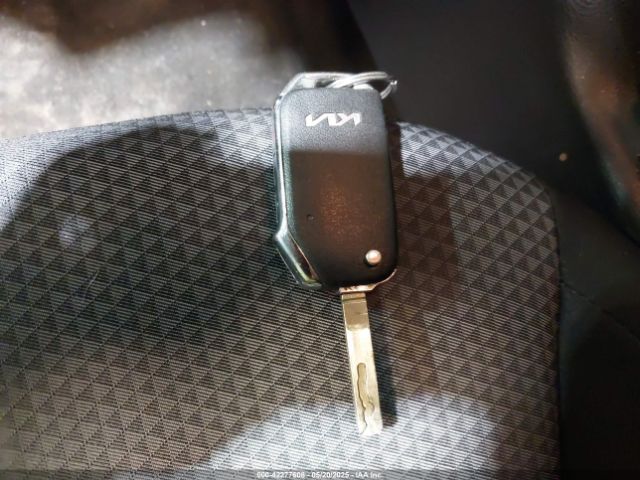 KNDJ23AU8N7814817 KIA SOUL LX