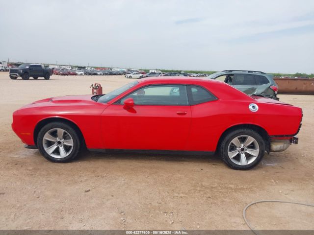 2C3CDZAG4GH148745 Dodge Challenger Sxt
