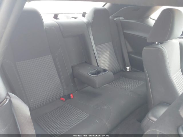 2C3CDZAG4GH148745 Dodge Challenger Sxt