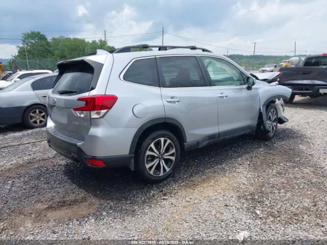 2021 SUBARU FORESTER JF2SKAUC9MH532420 Photo 3