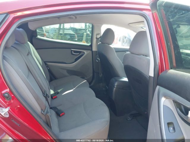 5NPDH4AE0FH572449 Hyundai ELANTRA SE