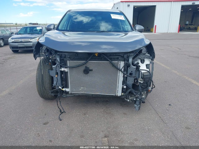 JN8BT3BA4SW343924 Nissan Rogue Sv Fwd