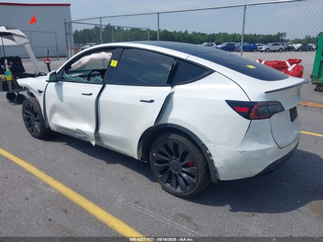 2022 TESLA MODEL Y 7SAYGDEFXNF327701 Photo 2