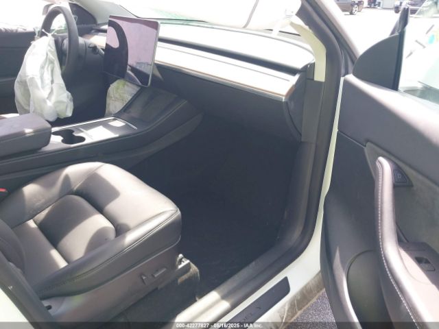 2022 TESLA MODEL Y 7SAYGDEFXNF327701 Photo 4