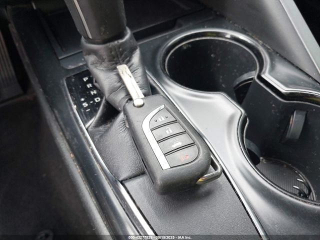 2019 TOYOTA CAMRY 4T1B11HK8KU793900 Photo 10