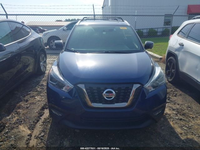 3N1CP5CUXKL528075 Nissan KICKS SR