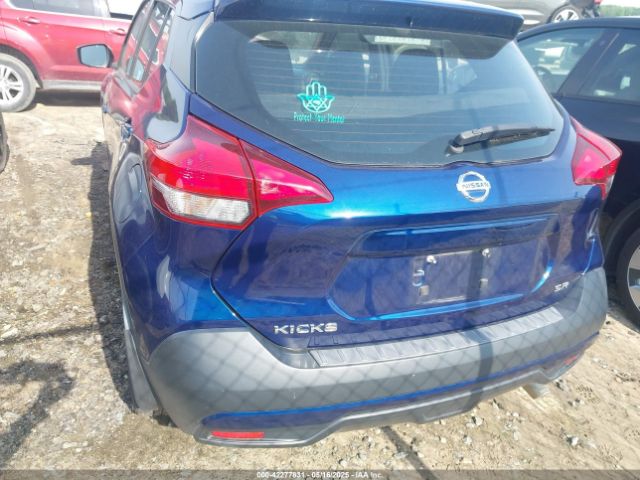 3N1CP5CUXKL528075 Nissan KICKS SR