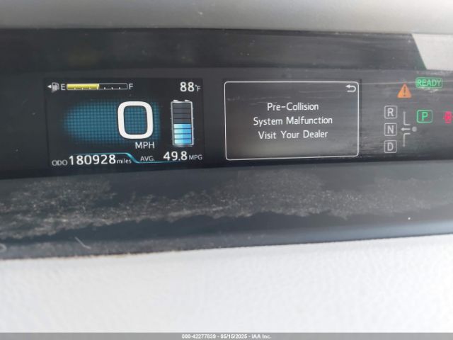 JTDKARFUXG3011181 Toyota Prius Three Touring