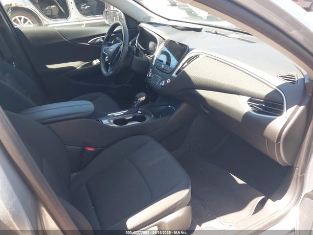 1G1ZD5ST5SF156074 Chevrolet Malibu Fwd 1lt