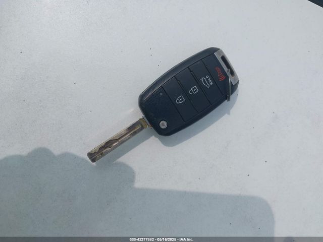 5XXGM4A79FG354452 KIA Optima Lx