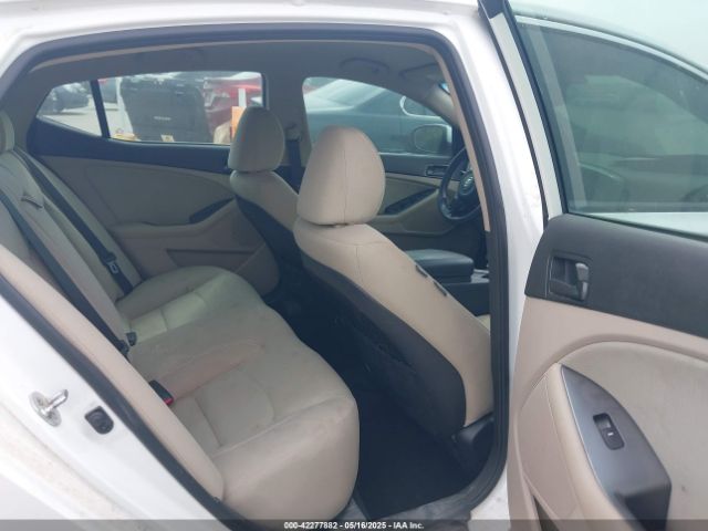 5XXGM4A79FG354452 KIA Optima Lx