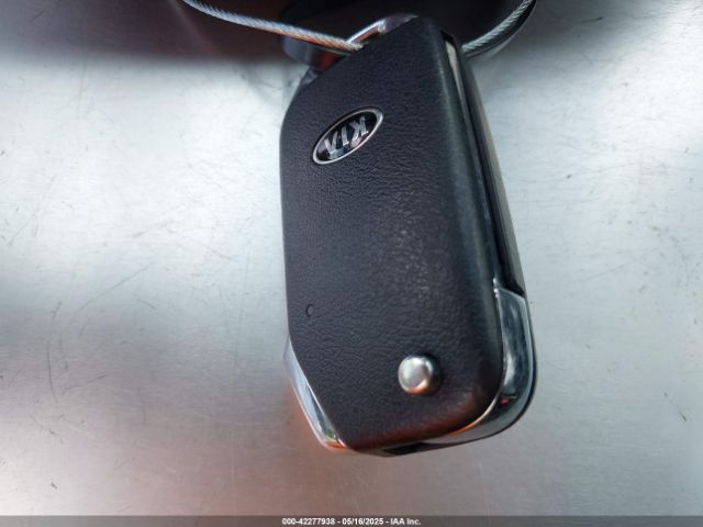 3KPF24AD0KE135616 KIA Forte Lxs