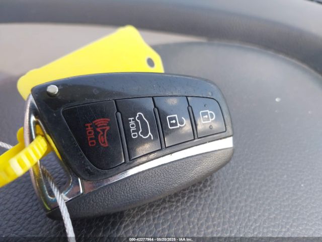 5NMZU3LB7HH025791 Hyundai Santa Fe Sport 2.4l